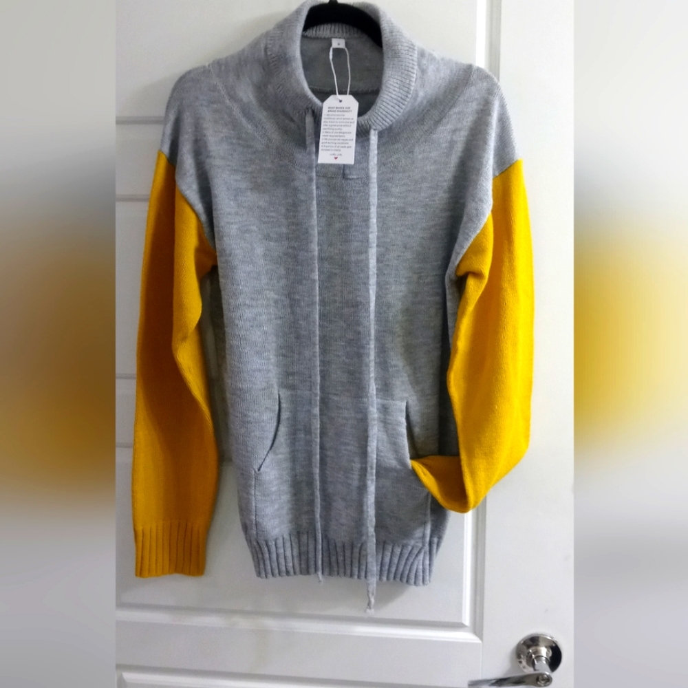 "Made with love" letter with mustard yellow and heather gray size small